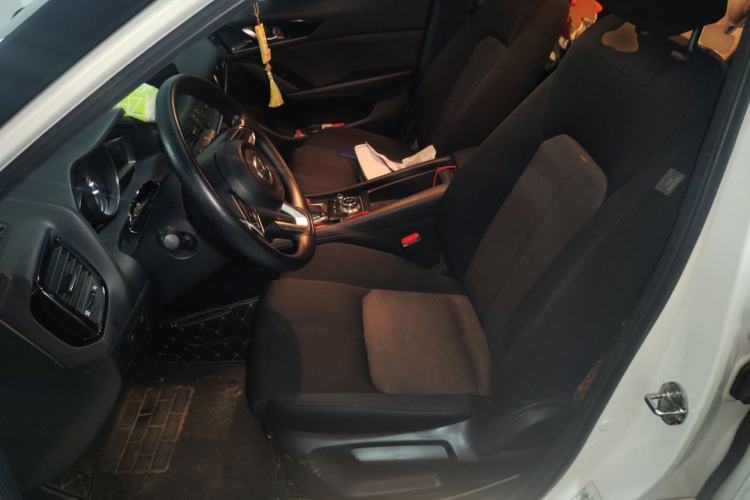 Used Mazda CX-4 2020 2.0L Automatic Two-Wheel Drive Blue Sky Dynamic Edition Left Front Seat