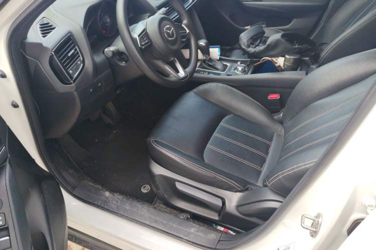 Used Mazda CX-4 2020 2.0L Automatic Two-Wheel Drive Blue Sky Dynamic Edition Left Front Seat