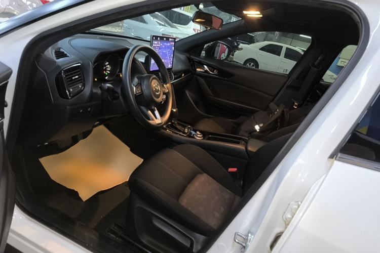 Used Mazda CX-4 2020 2.0L Automatic Two-Wheel Drive Blue Sky Dynamic Edition Left Front Seat