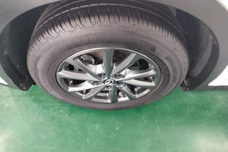 Used Mazda CX-4 2020 2.0L Automatic Two-Wheel Drive Blue Sky Dynamic Edition Left Front Wheel Hub