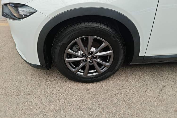 Used Mazda CX-4 2020 2.0L Automatic Two-Wheel Drive Blue Sky Exploration Edition Left Front Wheel Hub