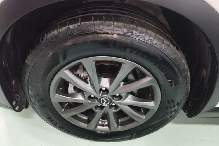 Used Mazda CX-4 2020 2.0L Automatic Two-Wheel Drive Blue Sky Exploration Edition Left Front Wheel Hub