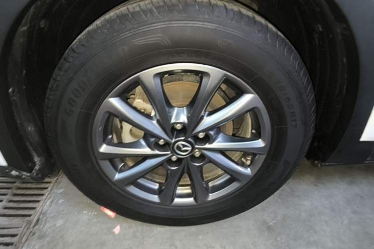 Used Mazda CX-4 2020 2.0L Automatic Two-Wheel Drive Blue Sky Dynamic Edition Left Front Wheel Hub