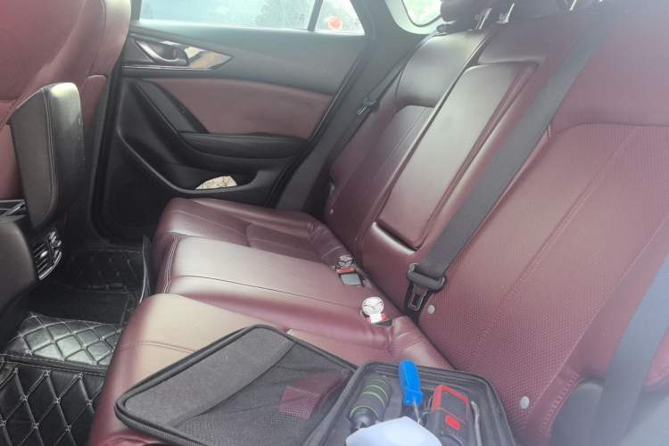 Used Mazda CX-4 2020 2.0L Automatic Two-Wheel Drive Blue Sky Exploration Edition Left Rear Seat