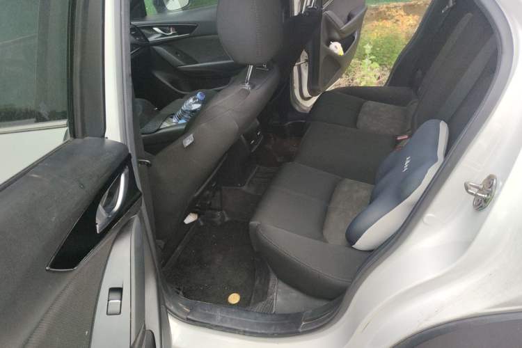 Used Mazda CX-4 2020 2.0L Automatic Two-Wheel Drive Blue Sky Exploration Edition Left Rear Seat