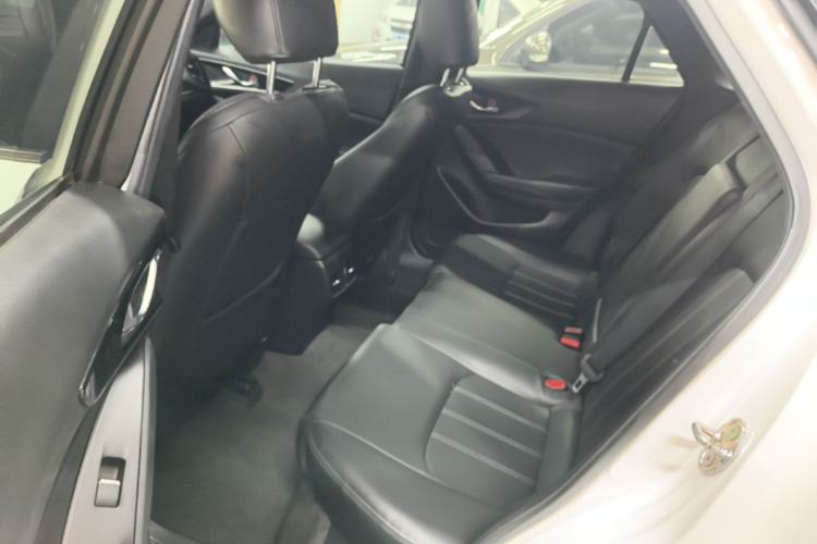 Used Mazda CX-4 2020 2.0L Automatic Two-Wheel Drive Blue Sky Exploration Edition Left Rear Seat