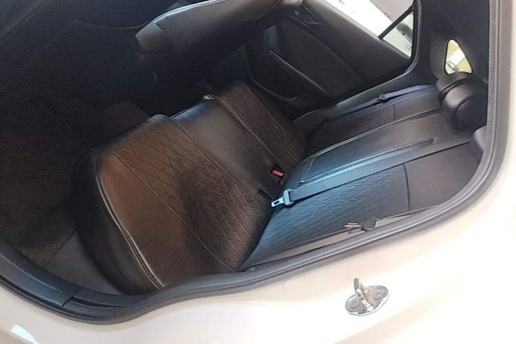 Used Mazda CX-4 2020 2.0L Automatic Two-Wheel Drive Blue Sky Dynamic Edition Left Rear Seat