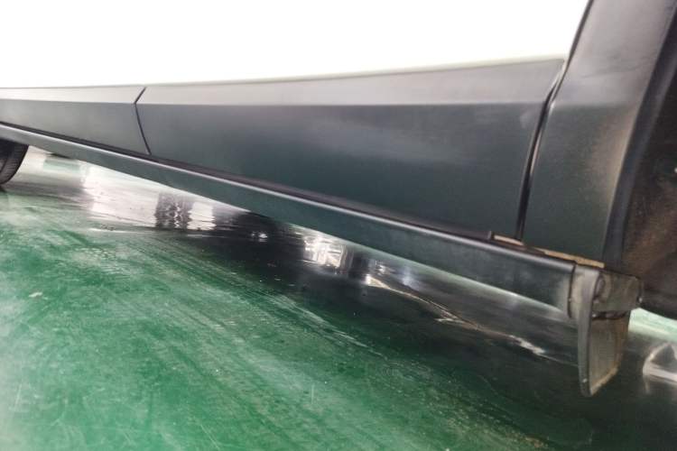 Used Mazda CX-4 2020 2.0L Automatic Two-Wheel Drive Blue Sky Dynamic Edition Left Side Sill