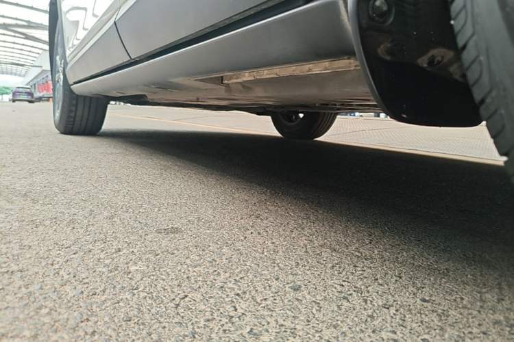 Used Mazda CX-4 2020 2.0L Automatic Two-Wheel Drive Blue Sky Exploration Edition Left Side Sill