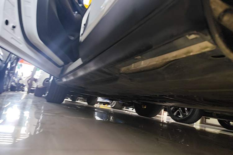 Used Mazda CX-4 2020 2.0L Automatic Two-Wheel Drive Blue Sky Luxury Edition Left Side Sill