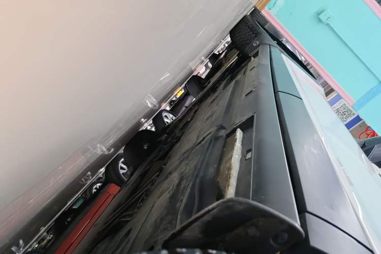 Used Mazda CX-4 2020 2.0L Automatic Two-Wheel Drive Blue Sky Dynamic Edition Left Side Sill