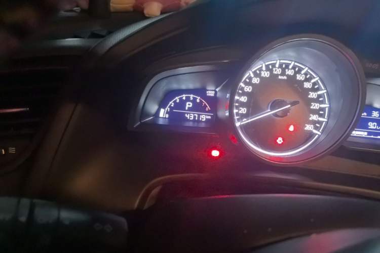 Used Mazda CX-4 2020 2.5L Automatic 2WD Sky-Drive Fun Edition Odometer Close Up