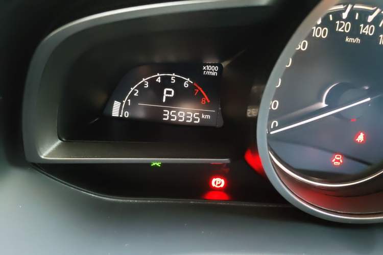 Used Mazda CX-4 2020 2.0L Automatic Two-Wheel Drive Blue Sky Dynamic Edition Odometer Close Up