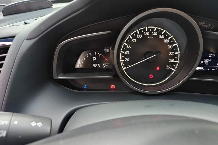 Used Mazda CX-4 2020 2.0L Automatic Two-Wheel Drive Blue Sky Dynamic Edition Odometer Close Up
