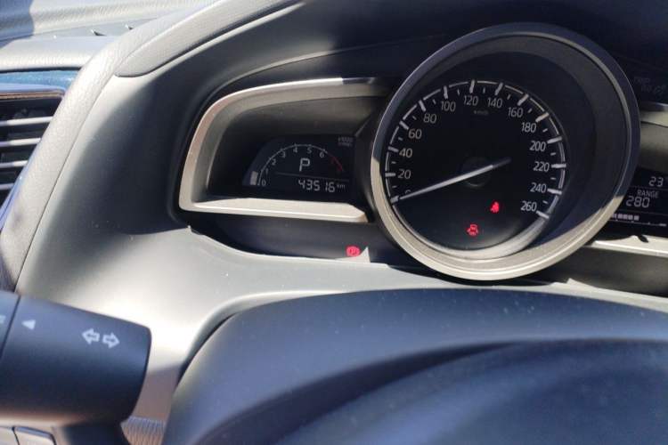 Used Mazda CX-4 2020 2.0L Automatic Two-Wheel Drive Blue Sky Dynamic Edition Odometer Close Up