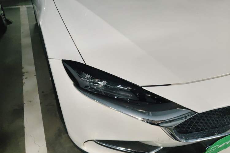 Used Mazda CX-4 2020 2.0L Automatic Two-Wheel Drive Blue Sky Dynamic Edition Right Front Headlight