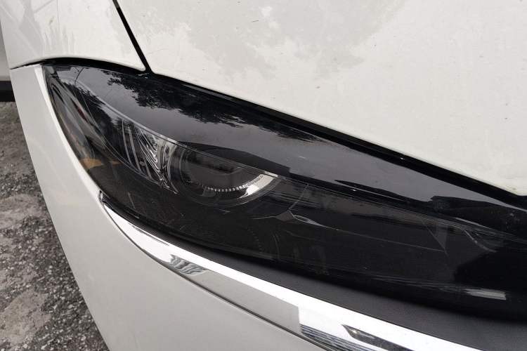 Used Mazda CX-4 2020 2.0L Automatic Two-Wheel Drive Blue Sky Luxury Edition Right Front Headlight