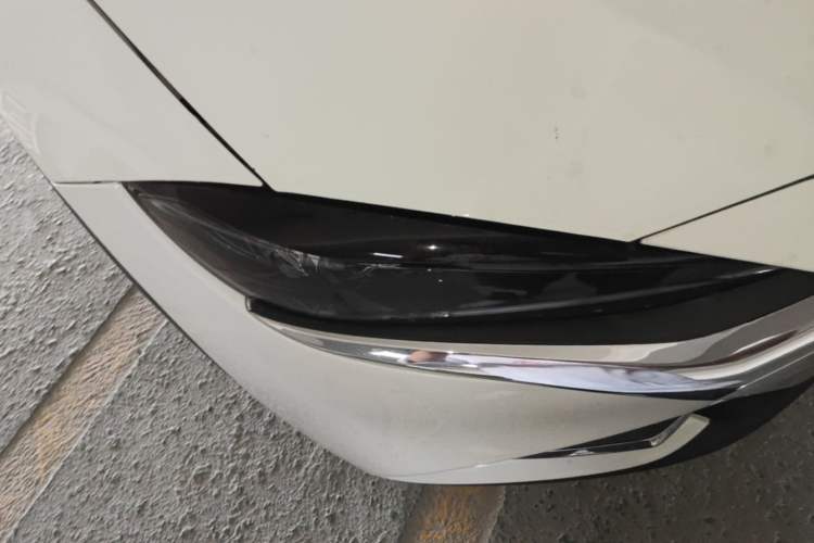 Used Mazda CX-4 2020 2.0L Automatic Two-Wheel Drive Blue Sky Exploration Edition Right Front Headlight