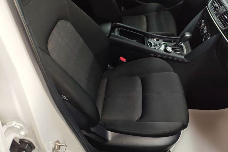 Used Mazda CX-4 2020 2.0L Automatic Two-Wheel Drive Blue Sky Youth Edition Right Front Seat