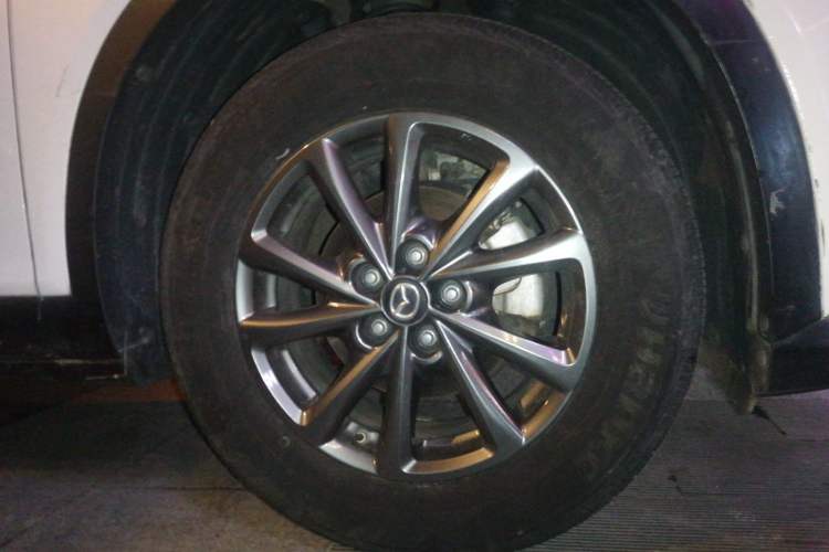 Used Mazda CX-4 2020 2.0L Automatic Two-Wheel Drive Blue Sky Dynamic Edition Right Front Wheel Hub