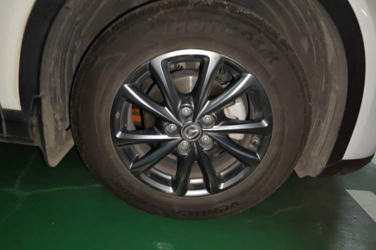 Used Mazda CX-4 2020 2.0L Automatic Two-Wheel Drive Blue Sky Dynamic Edition Right Front Wheel Hub