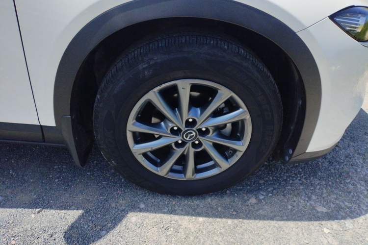 Used Mazda CX-4 2020 2.0L Automatic Two-Wheel Drive Blue Sky Dynamic Edition Right Front Wheel Hub