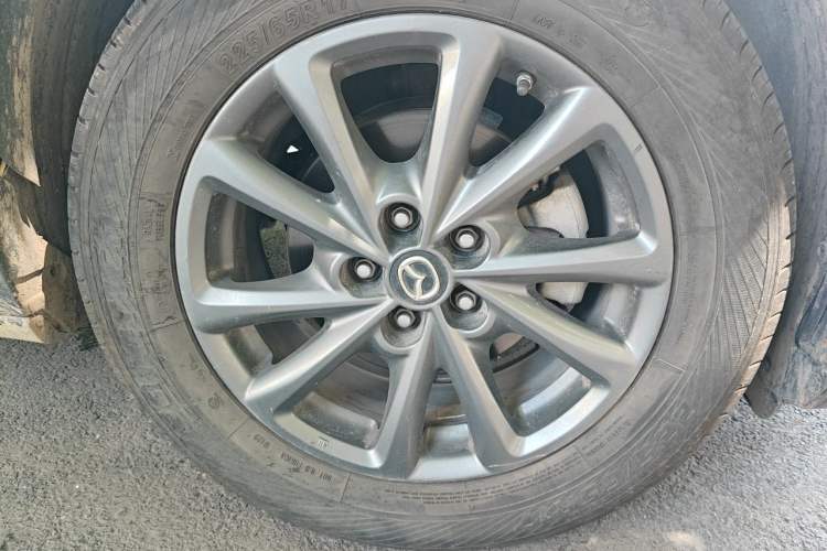 Used Mazda CX-4 2020 2.0L Automatic Two-Wheel Drive Blue Sky Luxury Edition Right Front Wheel Hub