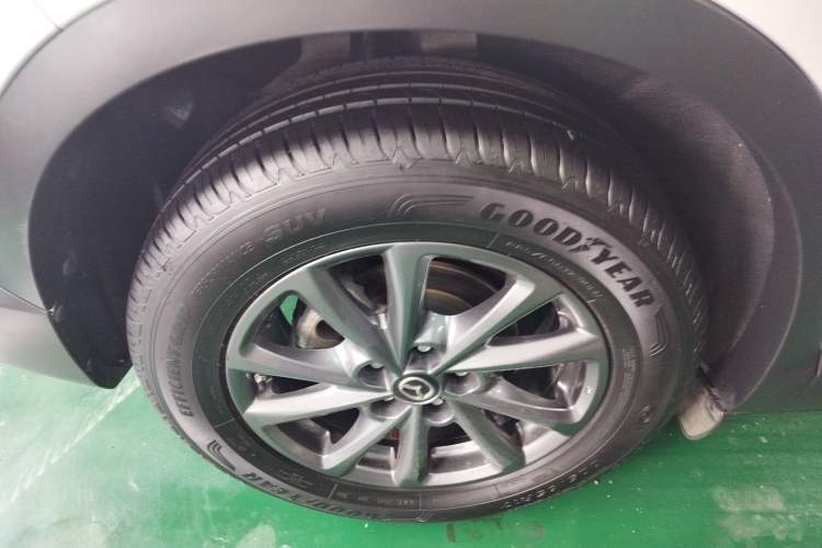 Used Mazda CX-4 2020 2.0L Automatic Two-Wheel Drive Blue Sky Dynamic Edition Right Rear Wheel Hub