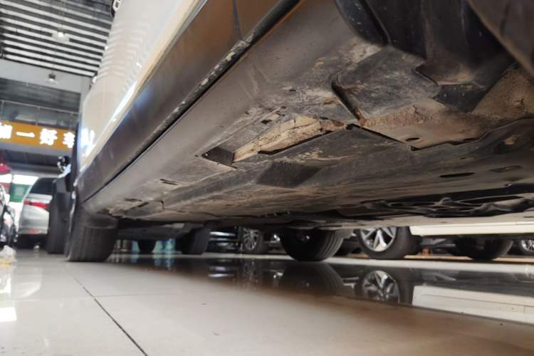 Used Mazda CX-4 2020 2.0L Automatic Two-Wheel Drive Blue Sky Luxury Edition Right Side Sill