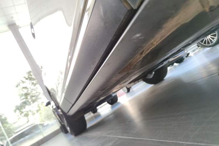 Used Mazda CX-4 2020 2.0L Automatic Two-Wheel Drive Blue Sky Youth Edition Right Side Sill