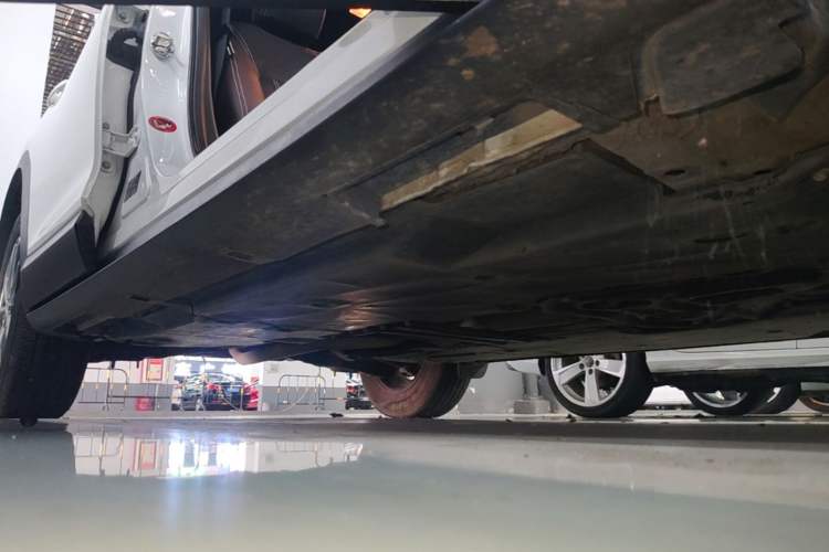 Used Mazda CX-4 2020 2.0L Automatic Two-Wheel Drive Blue Sky Dynamic Edition Right Side Sill
