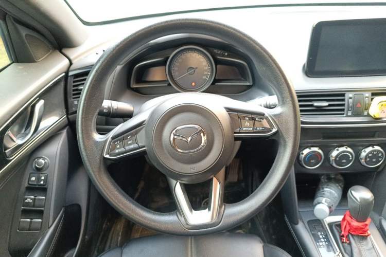 Used Mazda CX-4 2020 2.0L Automatic Two-Wheel Drive Blue Sky Dynamic Edition Steering Wheel