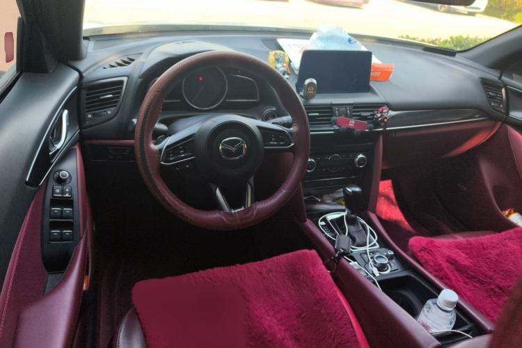 Used Mazda CX-4 2020 2.5L Automatic 4x4 Sky Blue Passion Edition Steering Wheel