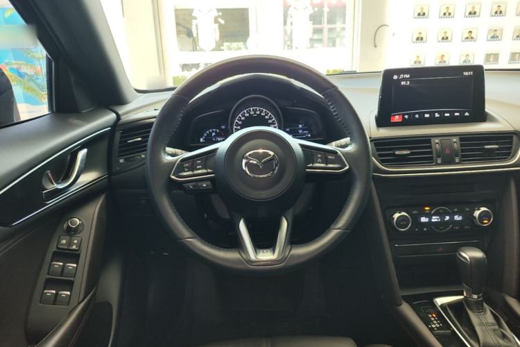 Used Mazda CX-4 2020 2.0L Automatic Two-Wheel Drive Blue Sky Luxury Edition Steering Wheel