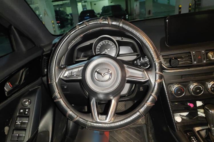 Used Mazda CX-4 2020 2.0L Automatic Two-Wheel Drive Blue Sky Dynamic Edition Steering Wheel