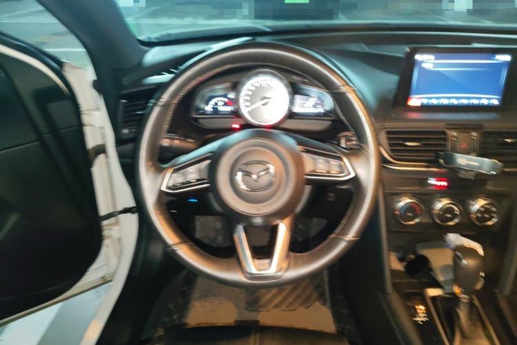 Used Mazda CX-4 2020 2.0L Automatic Two-Wheel Drive Blue Sky Dynamic Edition Steering Wheel