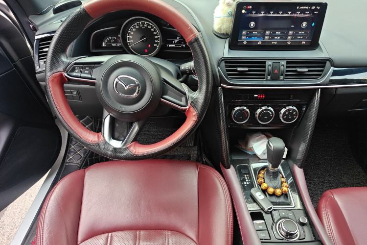 Used Mazda CX-4 2020 2.0L Automatic Two-Wheel Drive Blue Sky Dynamic Edition Steering Wheel