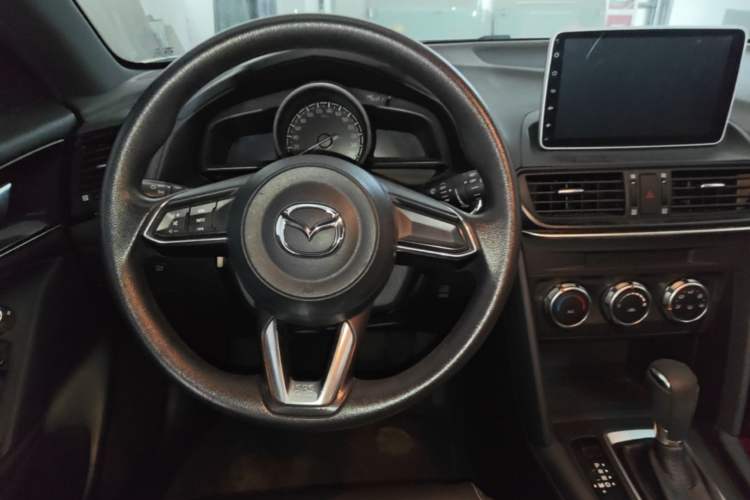 Used Mazda CX-4 2020 2.0L Automatic Two-Wheel Drive Blue Sky Exploration Edition Steering Wheel