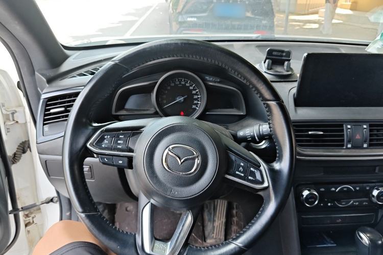 Used Mazda CX-4 2020 2.0L Automatic Two-Wheel Drive Blue Sky Luxury Edition Steering Wheel