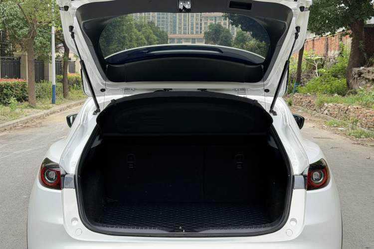 Used Mazda CX-4 2020 2.0L Automatic Two-Wheel Drive Blue Sky Exploration Edition Trunk