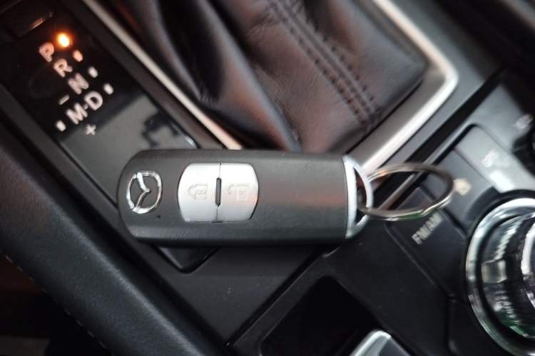 Used Mazda CX-4 2020 2.0L Automatic Two-Wheel Drive Blue Sky Dynamic Edition Vehicle Key