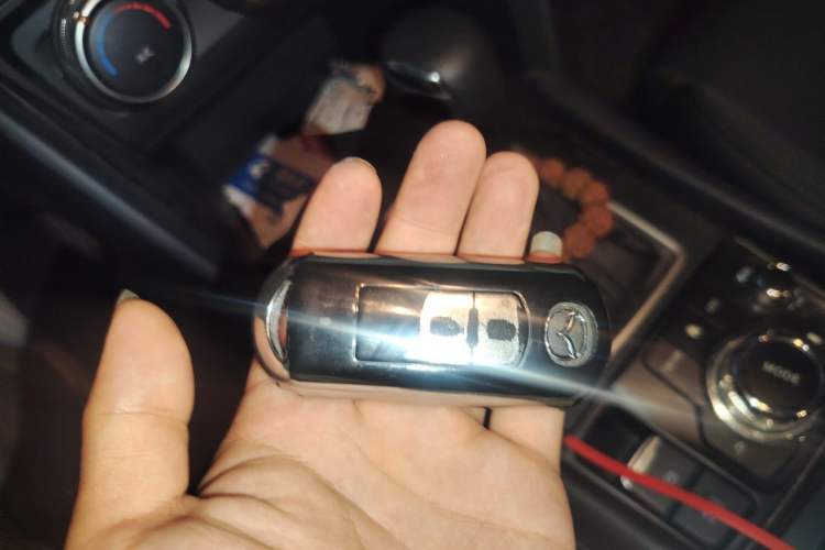 Used Mazda CX-4 2020 2.0L Automatic Two-Wheel Drive Blue Sky Dynamic Edition Vehicle Key