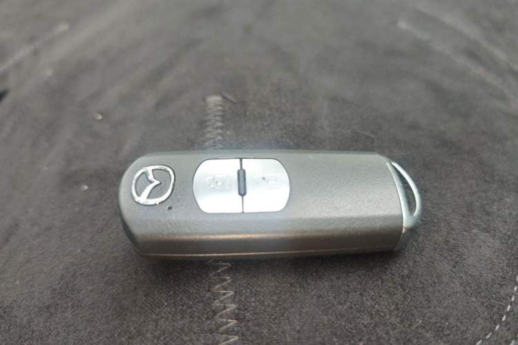 Used Mazda CX-4 2020 2.0L Automatic Two-Wheel Drive Blue Sky Dynamic Edition Vehicle Key