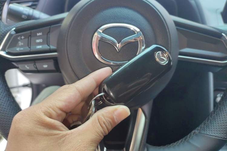 Used Mazda CX-4 2020 2.0L Automatic Two-Wheel Drive Blue Sky Exploration Edition Vehicle Key
