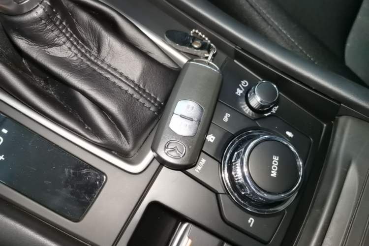 Used Mazda CX-4 2020 2.0L Automatic Two-Wheel Drive Blue Sky Dynamic Edition Vehicle Key