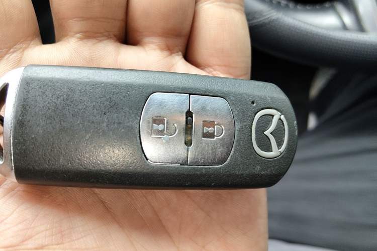 Used Mazda CX-4 2020 2.0L Automatic Two-Wheel Drive Blue Sky Luxury Edition Vehicle Key