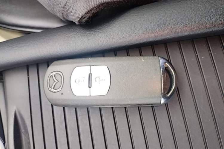 Used Mazda CX-4 2020 2.0L Automatic Two-Wheel Drive Blue Sky Dynamic Edition Vehicle Key