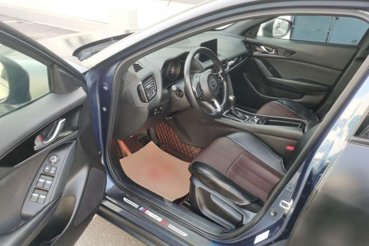 Used Mazda CX-4 2021 2.0L Automatic Two-Wheel Drive Blue Sky Exploration Edition Driver Seat