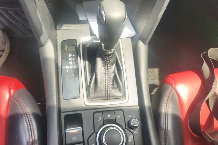 Used Mazda CX-4 2021 2.0L Automatic Two-Wheel Drive Blue Sky Dynamic Edition Gear Lever