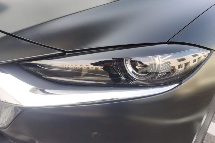 Used Mazda CX-4 2021 2.0L Automatic Two-Wheel Drive Blue Sky Exploration Edition Left Front Headlight